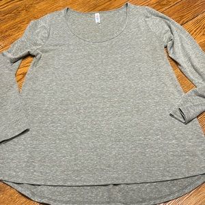 LulaRoe Lynnae long sleeve round neck top. Size Medium.  Green/gray.